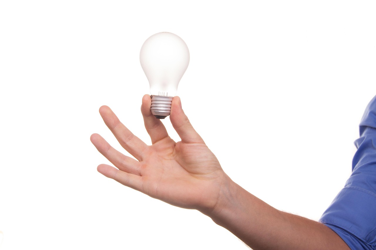 Buitenlampen verlichten herfsttuin energiezuinig. Buitenlampen verlichten herfsttuin energiezuinig.